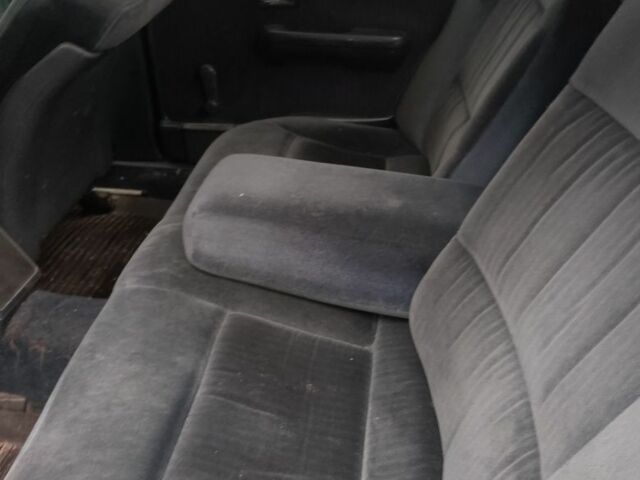 Серый Ауди 100, объемом двигателя 2 л и пробегом 263 тыс. км за 1600 $, фото 7 на Automoto.ua