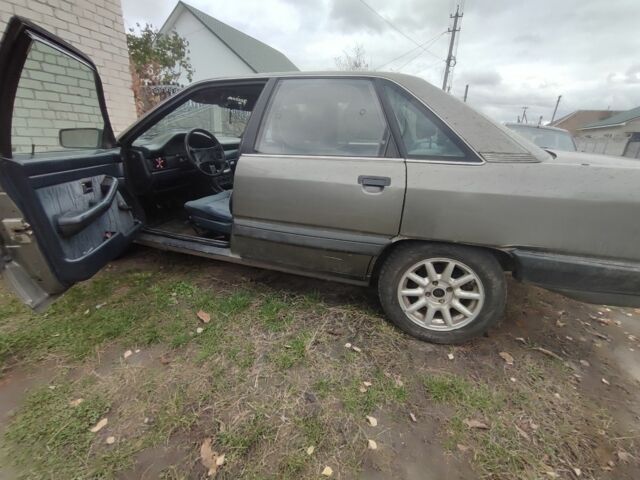 Серый Ауди 100, объемом двигателя 1 л и пробегом 19 тыс. км за 550 $, фото 2 на Automoto.ua