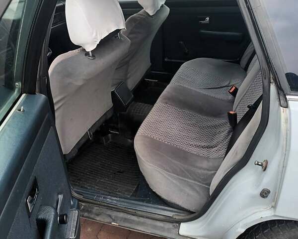 Серый Ауди 100, объемом двигателя 2.3 л и пробегом 560 тыс. км за 1005 $, фото 6 на Automoto.ua