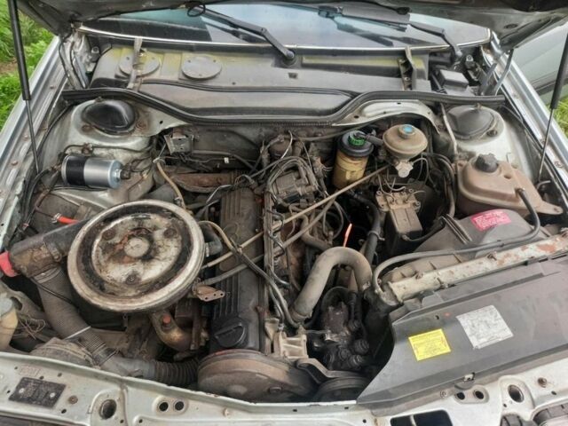 Серый Ауди 100, объемом двигателя 1.8 л и пробегом 1 тыс. км за 1200 $, фото 7 на Automoto.ua