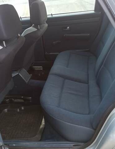 Серый Ауди 100, объемом двигателя 1.78 л и пробегом 346 тыс. км за 1700 $, фото 1 на Automoto.ua