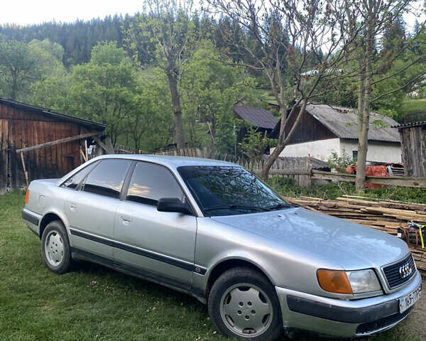 Сірий Ауді 100, об'ємом двигуна 2 л та пробігом 350 тис. км за 1750 $, фото 1 на Automoto.ua