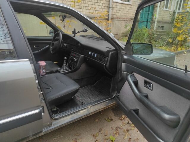 Серый Ауди 100, объемом двигателя 2.3 л и пробегом 350 тыс. км за 2500 $, фото 8 на Automoto.ua