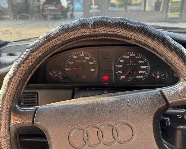 Серый Ауди 100, объемом двигателя 2 л и пробегом 305 тыс. км за 2300 $, фото 12 на Automoto.ua