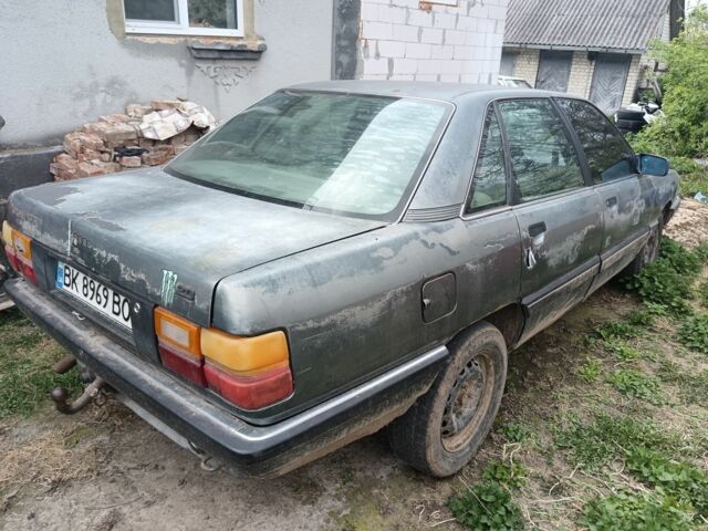 Серый Ауди 100, объемом двигателя 2 л и пробегом 370 тыс. км за 650 $, фото 1 на Automoto.ua