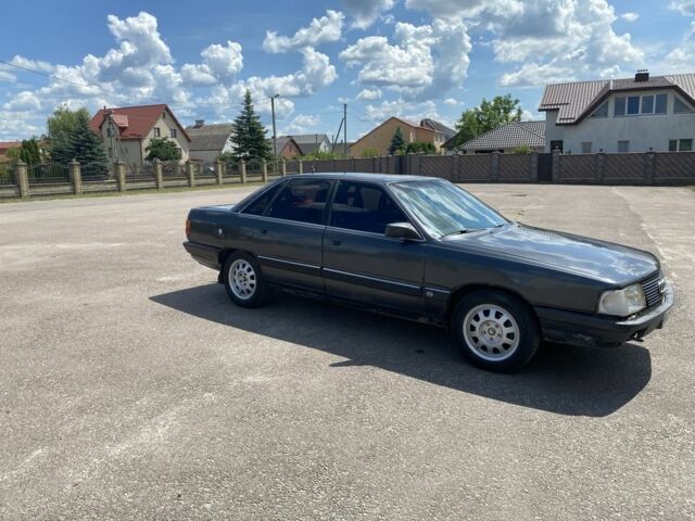 Сірий Ауді 100, об'ємом двигуна 2.5 л та пробігом 3 тис. км за 2300 $, фото 1 на Automoto.ua