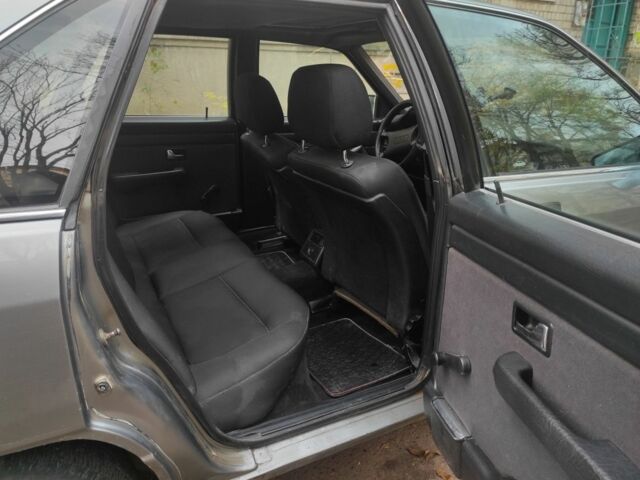 Серый Ауди 100, объемом двигателя 2.3 л и пробегом 350 тыс. км за 2500 $, фото 10 на Automoto.ua