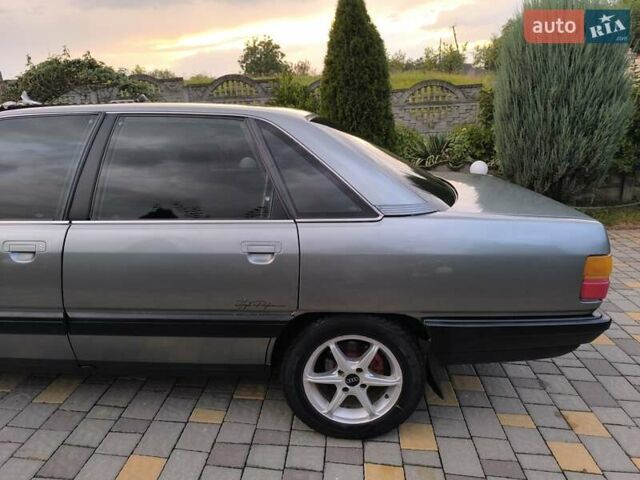 Сірий Ауді 100, об'ємом двигуна 2.3 л та пробігом 187 тис. км за 1900 $, фото 20 на Automoto.ua