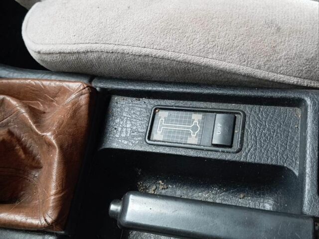 Серый Ауди 100, объемом двигателя 2.3 л и пробегом 233 тыс. км за 950 $, фото 7 на Automoto.ua