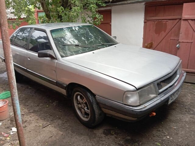 Серый Ауди 100, объемом двигателя 2.3 л и пробегом 233 тыс. км за 950 $, фото 1 на Automoto.ua