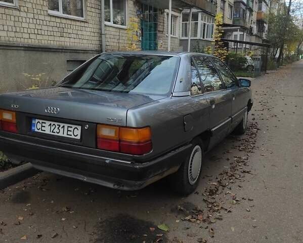 Серый Ауди 100, объемом двигателя 2.3 л и пробегом 350 тыс. км за 2500 $, фото 2 на Automoto.ua
