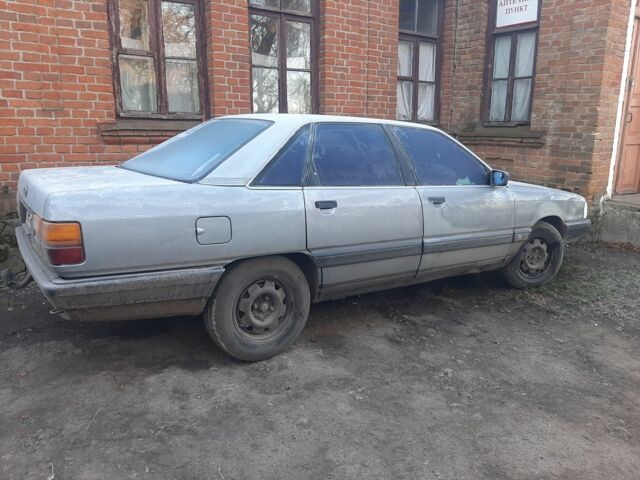 Серый Ауди 100, объемом двигателя 1.8 л и пробегом 349 тыс. км за 1100 $, фото 3 на Automoto.ua