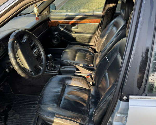 Серый Ауди 100, объемом двигателя 2 л и пробегом 305 тыс. км за 2300 $, фото 10 на Automoto.ua