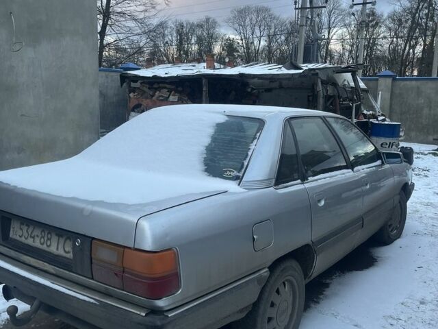 Сірий Ауді 100, об'ємом двигуна 2.5 л та пробігом 400 тис. км за 1000 $, фото 1 на Automoto.ua