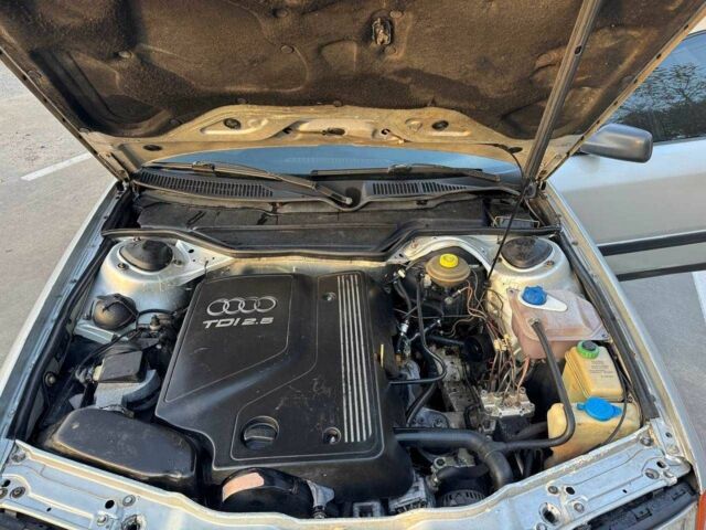 Серый Ауди 100, объемом двигателя 2.4 л и пробегом 520 тыс. км за 3300 $, фото 8 на Automoto.ua