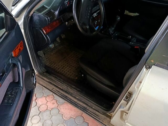 Серый Ауди 100, объемом двигателя 2.3 л и пробегом 200 тыс. км за 1950 $, фото 9 на Automoto.ua