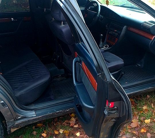 Ауді 100 1991 у Червоноград на Automoto.ua Сірий Ауді 100, об'ємом двигуна 2.8 л та пробігом 385 тис. км за 3100 $, фото 4 на Automoto.ua
