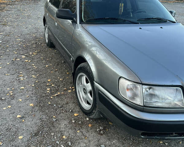 Ауди 100 1991 в Черткове на Automoto.ua Серый Ауди 100, объемом двигателя 1.98 л и пробегом 500 тыс. км за 2250 $, фото 4 на Automoto.ua