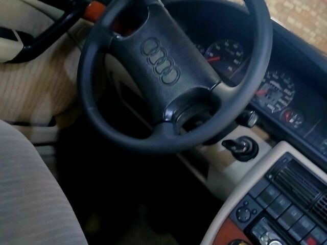 Серый Ауди 100, объемом двигателя 2.8 л и пробегом 260 тыс. км за 2800 $, фото 5 на Automoto.ua