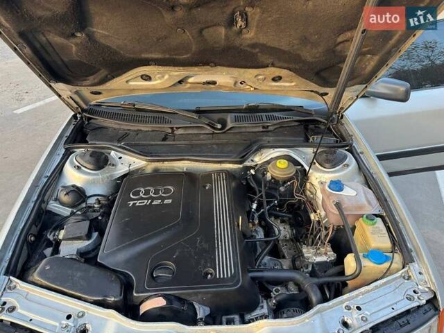 Серый Ауди 100, объемом двигателя 2.37 л и пробегом 520 тыс. км за 3300 $, фото 1 на Automoto.ua