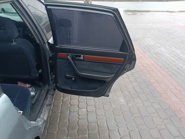 Серый Ауди 100, объемом двигателя 2.3 л и пробегом 350 тыс. км за 2200 $, фото 6 на Automoto.ua