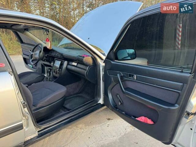 Серый Ауди 100, объемом двигателя 2.37 л и пробегом 520 тыс. км за 3300 $, фото 4 на Automoto.ua