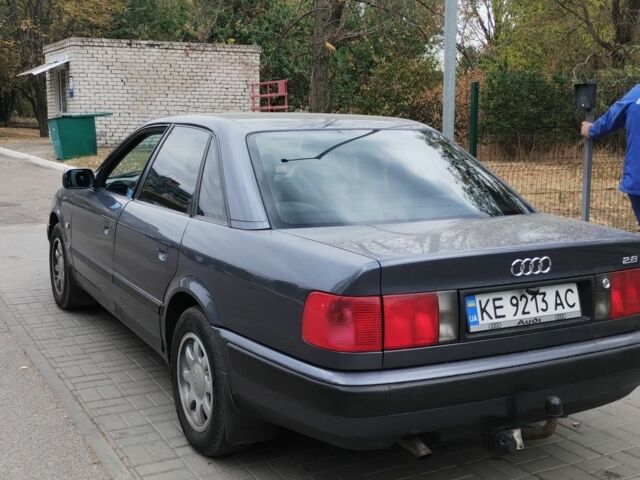 Серый Ауди 100, объемом двигателя 0 л и пробегом 352 тыс. км за 2750 $, фото 6 на Automoto.ua