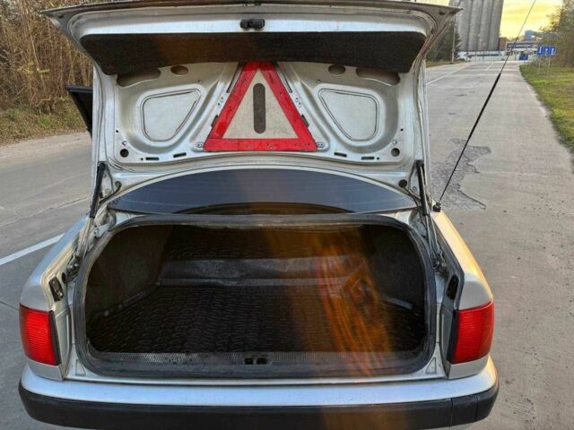 Серый Ауди 100, объемом двигателя 2.4 л и пробегом 520 тыс. км за 3300 $, фото 14 на Automoto.ua