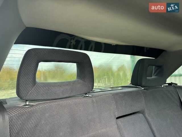 Ауди 100 1991 в Черновцах на Automoto.ua Серый Ауди 100, объемом двигателя 2.3 л и пробегом 370 тыс. км за 2000 $, фото 5 на Automoto.ua