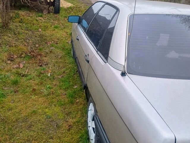 Серый Ауди 100, объемом двигателя 0 л и пробегом 200 тыс. км за 1000 $, фото 4 на Automoto.ua