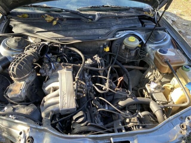 Сірий Ауді 100, об'ємом двигуна 2.3 л та пробігом 300 тис. км за 1100 $, фото 4 на Automoto.ua