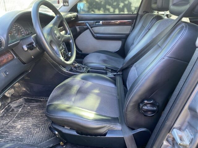 Сірий Ауді 100, об'ємом двигуна 2.3 л та пробігом 300 тис. км за 1100 $, фото 5 на Automoto.ua