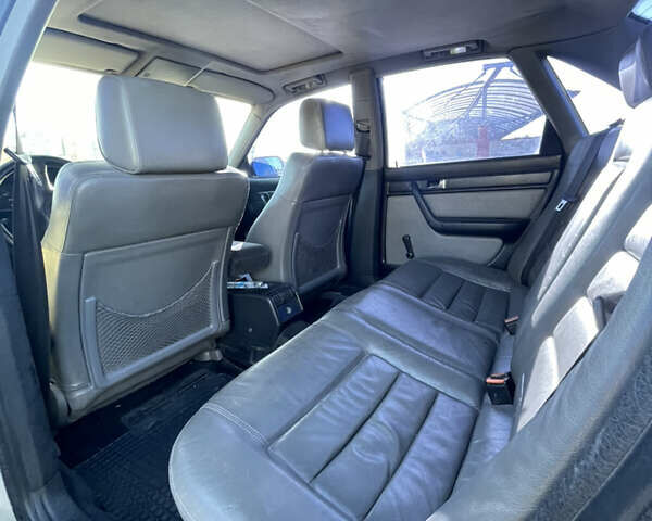 Серый Ауди 100, объемом двигателя 2.3 л и пробегом 300 тыс. км за 2699 $, фото 5 на Automoto.ua