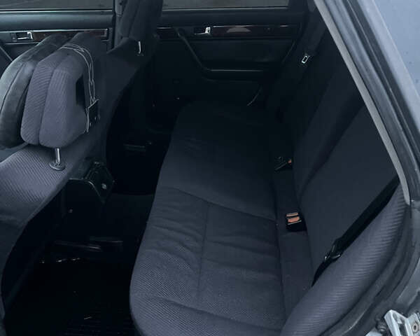 Серый Ауди 100, объемом двигателя 2.6 л и пробегом 430 тыс. км за 2700 $, фото 10 на Automoto.ua