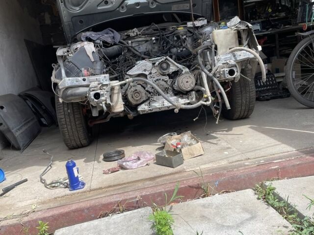 Сірий Ауді 100, об'ємом двигуна 2.8 л та пробігом 3 тис. км за 1000 $, фото 4 на Automoto.ua