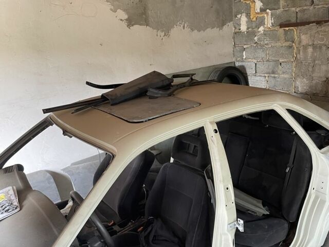 Сірий Ауді 100, об'ємом двигуна 2.8 л та пробігом 3 тис. км за 1000 $, фото 1 на Automoto.ua