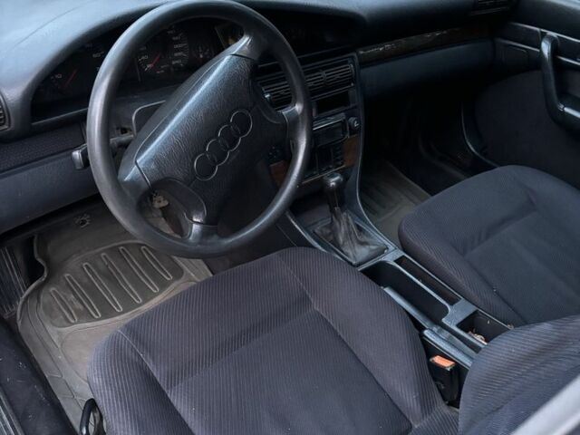 Сірий Ауді 100, об'ємом двигуна 2.3 л та пробігом 324 тис. км за 1600 $, фото 4 на Automoto.ua