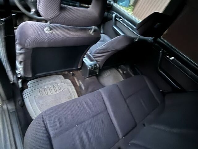 Сірий Ауді 100, об'ємом двигуна 2.3 л та пробігом 324 тис. км за 1600 $, фото 7 на Automoto.ua