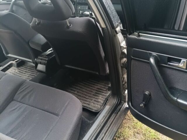 Сірий Ауді 100, об'ємом двигуна 2.5 л та пробігом 500 тис. км за 3700 $, фото 6 на Automoto.ua