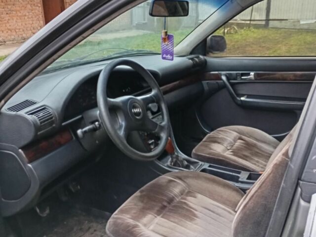 Серый Ауди 100, объемом двигателя 0 л и пробегом 380 тыс. км за 1000 $, фото 3 на Automoto.ua