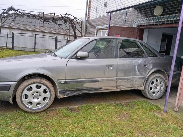 Серый Ауди 100, объемом двигателя 0 л и пробегом 380 тыс. км за 1000 $, фото 2 на Automoto.ua