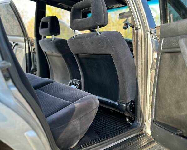 Серый Ауди 100, объемом двигателя 2.6 л и пробегом 450 тыс. км за 3100 $, фото 22 на Automoto.ua