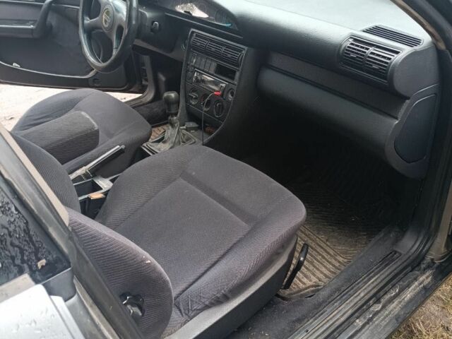 Сірий Ауді 100, об'ємом двигуна 2.5 л та пробігом 500 тис. км за 3700 $, фото 5 на Automoto.ua