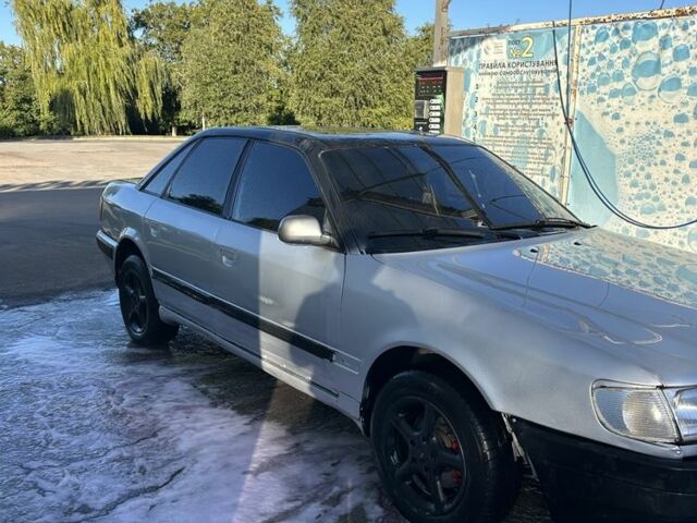 Сірий Ауді 100, об'ємом двигуна 2 л та пробігом 658 тис. км за 1350 $, фото 2 на Automoto.ua