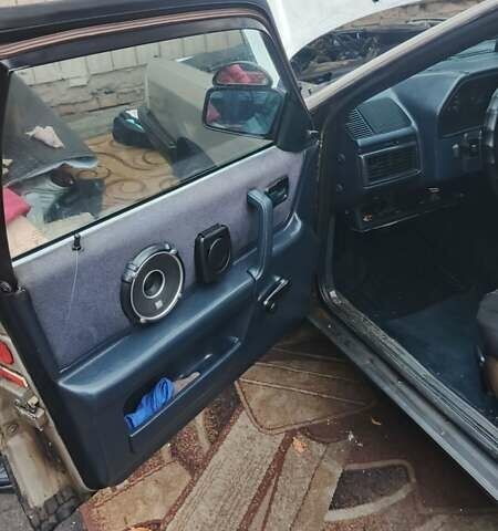 Серый Ауди 100, объемом двигателя 2.02 л и пробегом 200 тыс. км за 2300 $, фото 28 на Automoto.ua