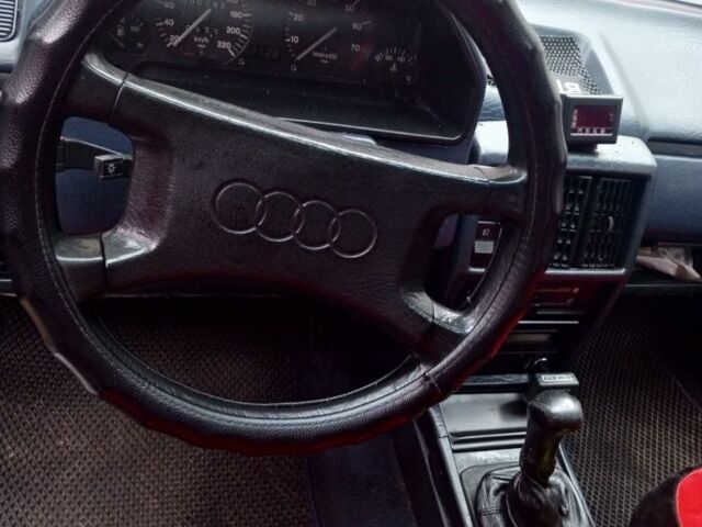 Серый Ауди 100, объемом двигателя 2 л и пробегом 200 тыс. км за 2300 $, фото 7 на Automoto.ua