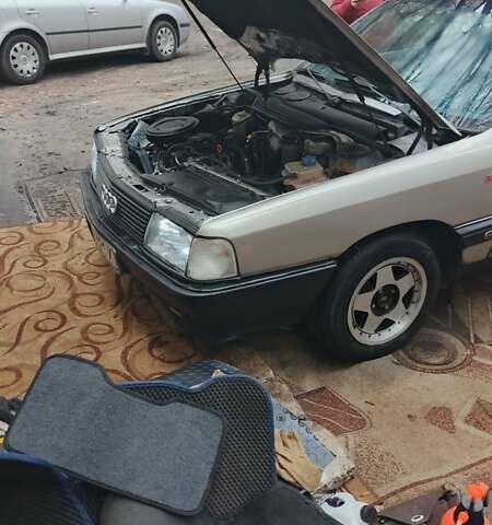 Серый Ауди 100, объемом двигателя 2.02 л и пробегом 200 тыс. км за 2300 $, фото 12 на Automoto.ua