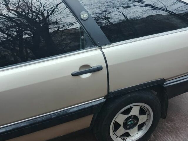 Серый Ауди 100, объемом двигателя 2 л и пробегом 200 тыс. км за 2300 $, фото 1 на Automoto.ua