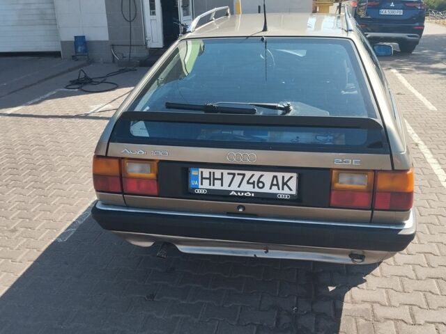 Серый Ауди 100, объемом двигателя 2.3 л и пробегом 315 тыс. км за 2650 $, фото 3 на Automoto.ua