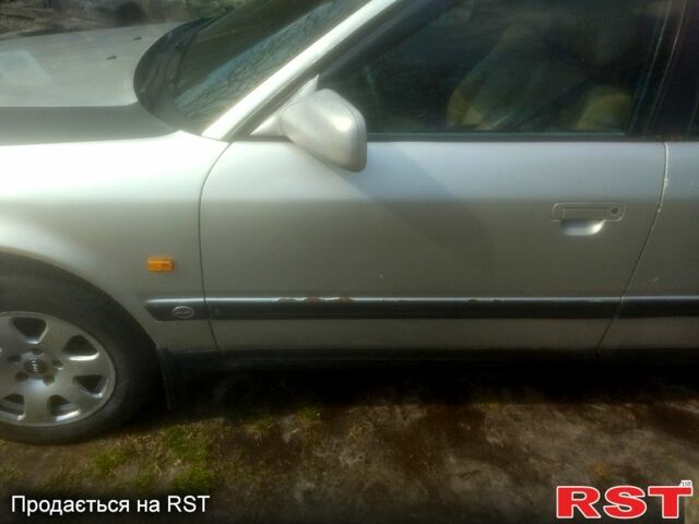 Серый Ауди 100, объемом двигателя 2.3 л и пробегом 388 тыс. км за 2100 $, фото 2 на Automoto.ua